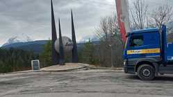 LKW Holz ausliefern