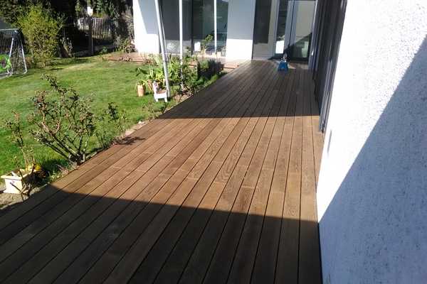 Eine neue Terrasse! 
